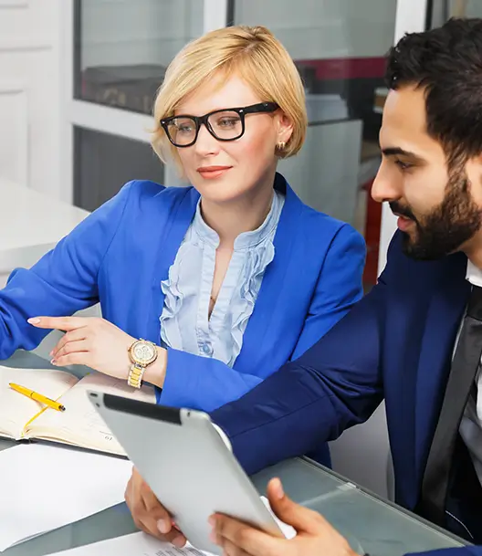 IT experts discussing solutions